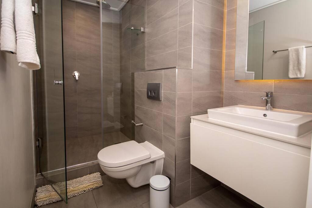 2201 Pullman 3 Bedroom Penthouse Apartment