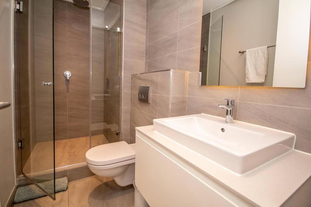 2201 Pullman 3 Bedroom Penthouse Apartment